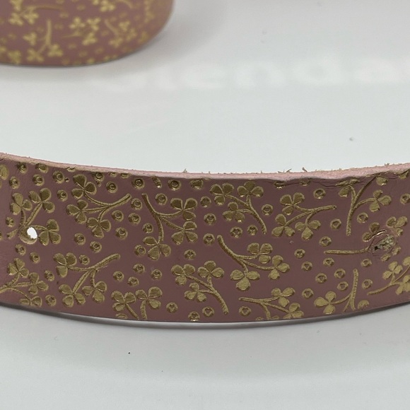 Gap Pink Genuine Cow Leather Belt w/ Gold Floral Pattern Sz XL - Picture 8 of 10